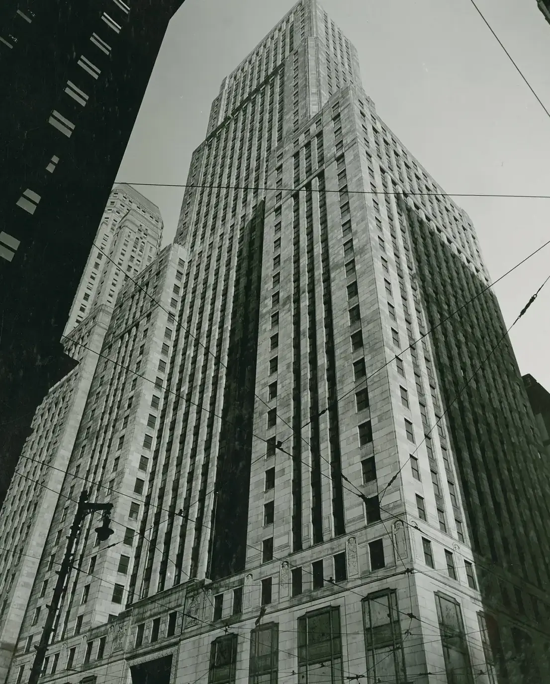 The One LaSalle Street building, Chicago, photographed in the 1940s
